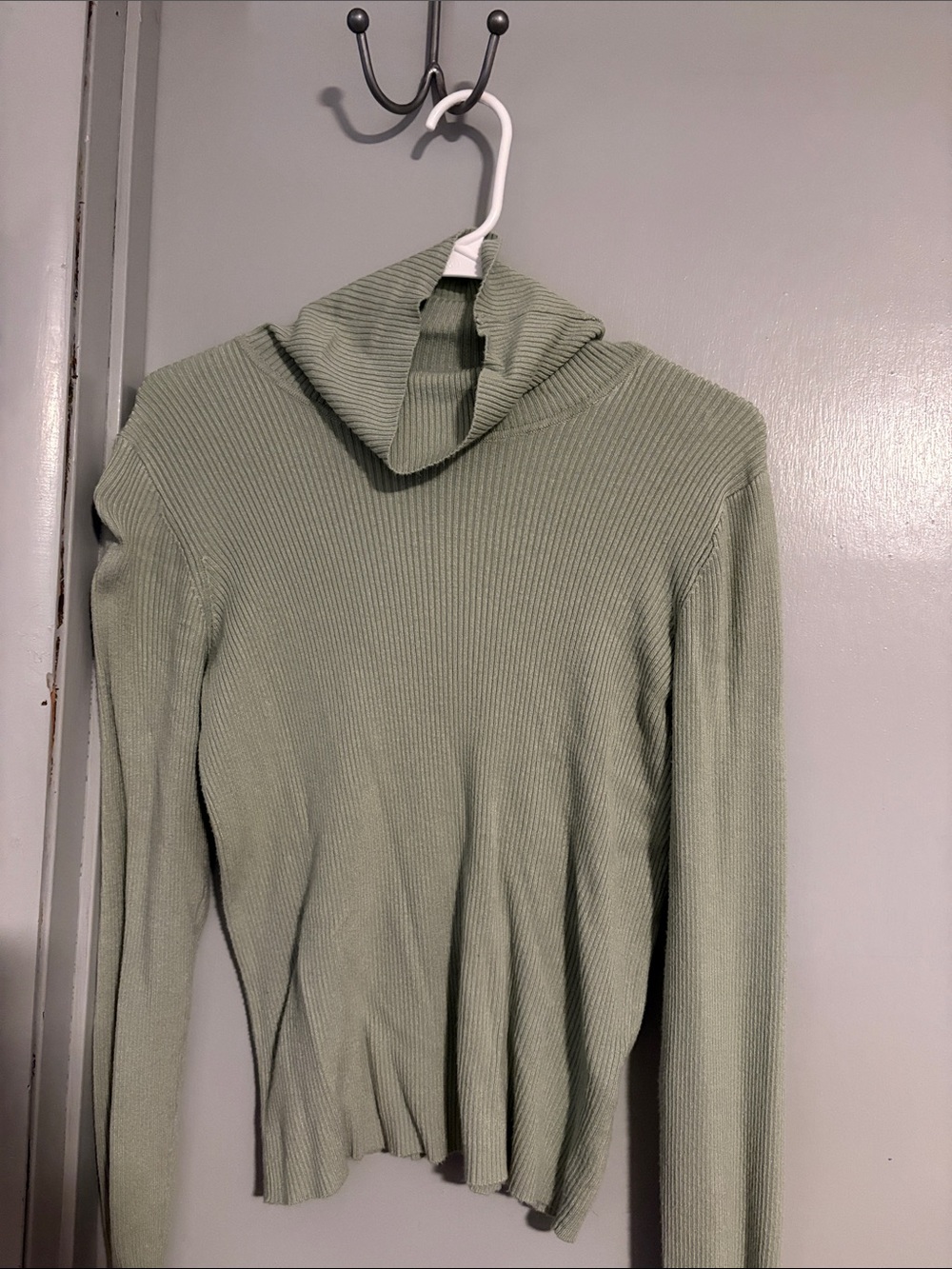 Ribbed Lightweight Turtleneck Sweater - Sage Green